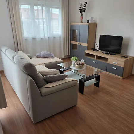 Ankica Brodarica (Sibenik-Knin)